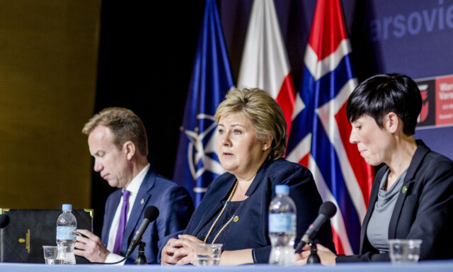 Solberg åpner for en regjering uten EØS-minister